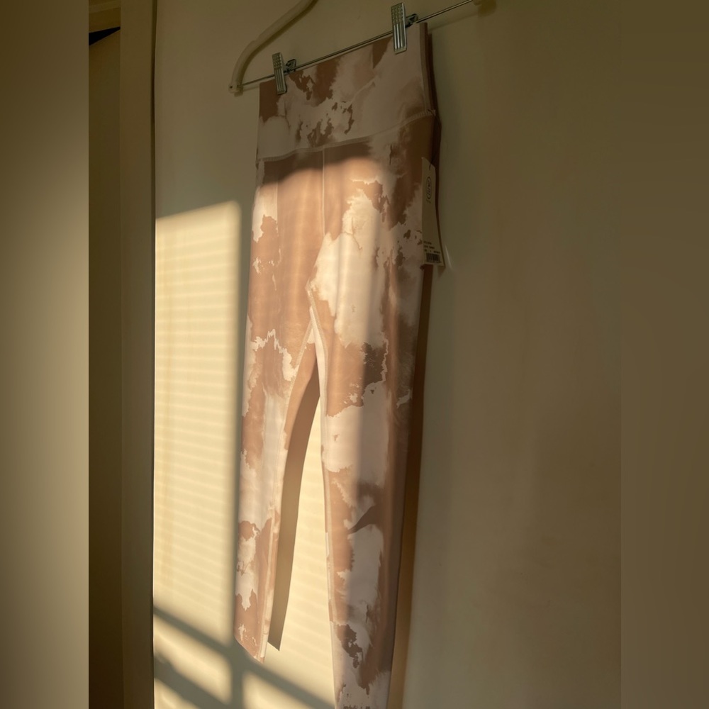 Taupe marble workout leggings - Picture 3 of 4
